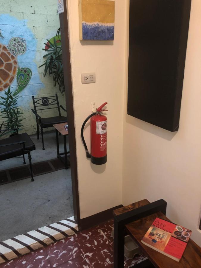 ליברייה Hostel Dodero מראה חיצוני תמונה