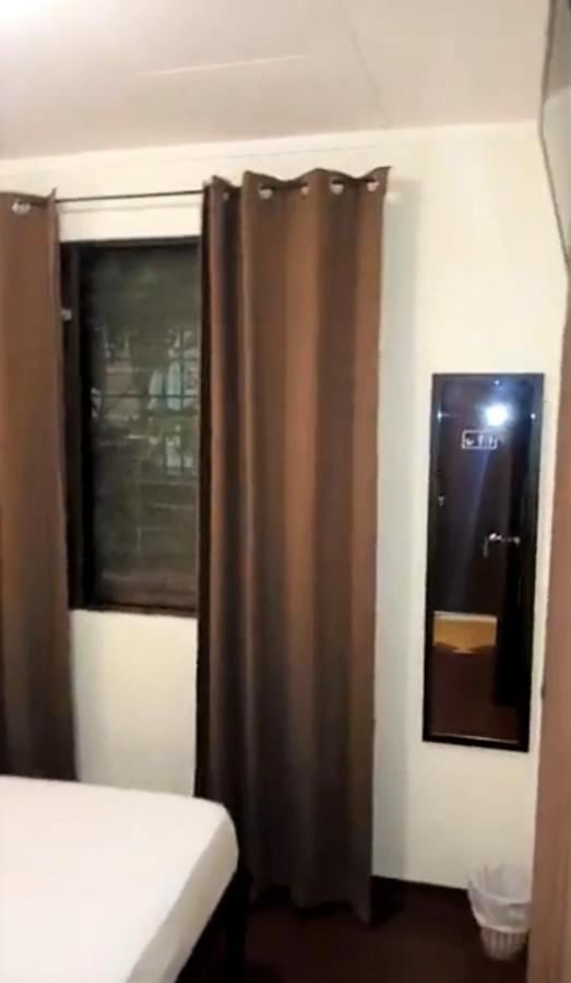 ליברייה Hostel Dodero מראה חיצוני תמונה