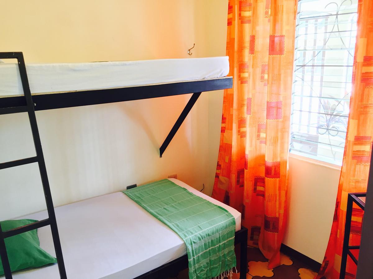 ליברייה Hostel Dodero מראה חיצוני תמונה