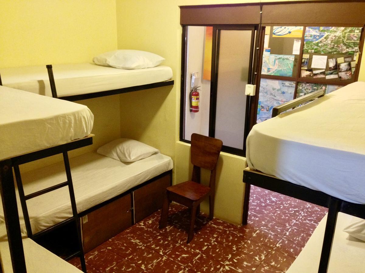 ליברייה Hostel Dodero מראה חיצוני תמונה